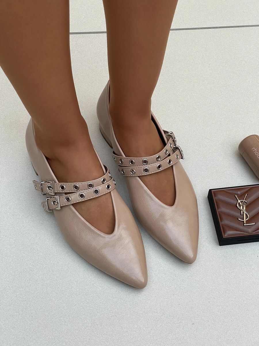 Low Heel Double Buckle Eyelet Strap Pointed Flat Shoes