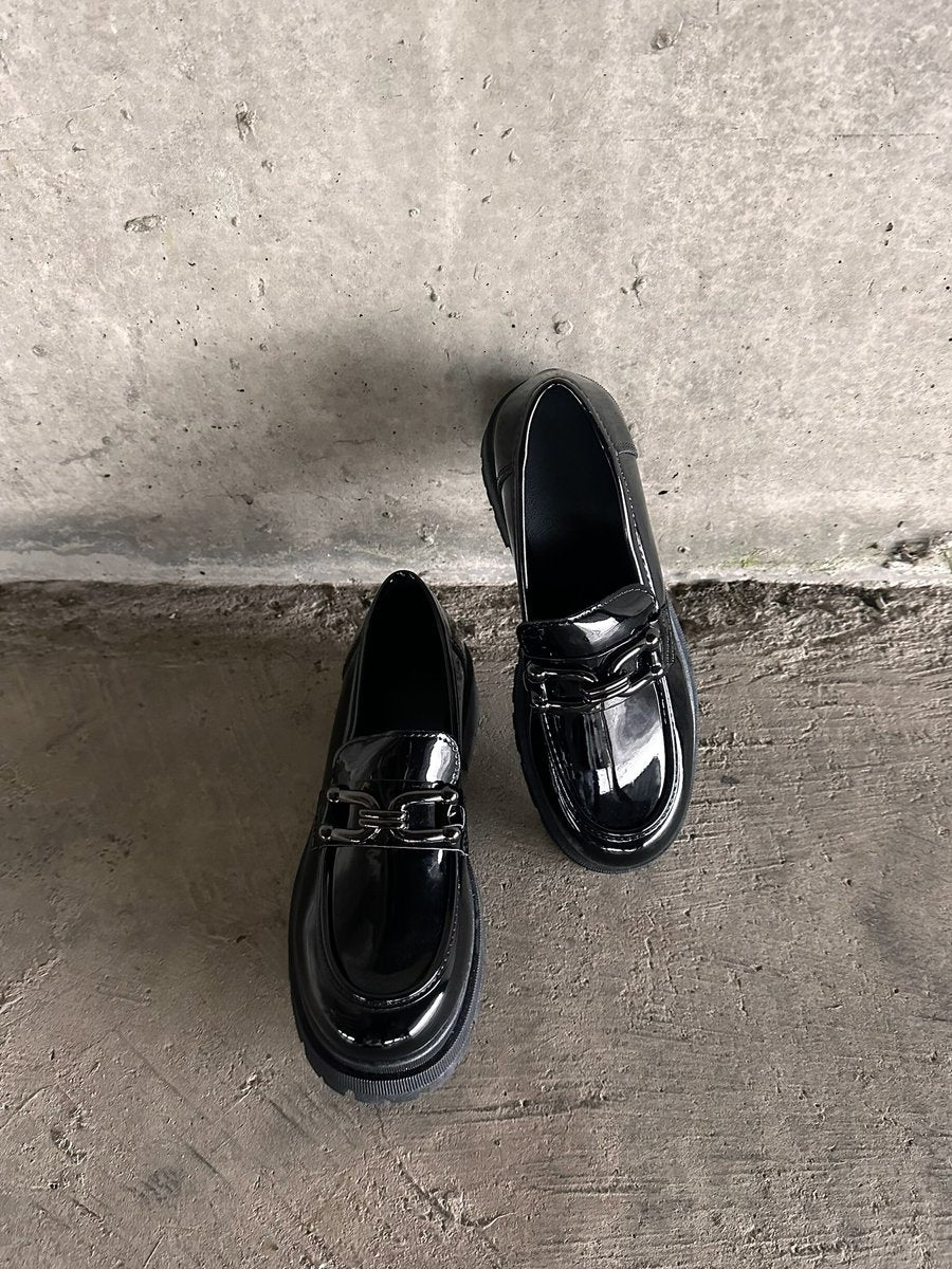 Chain Detail Casual Slip On Shoes