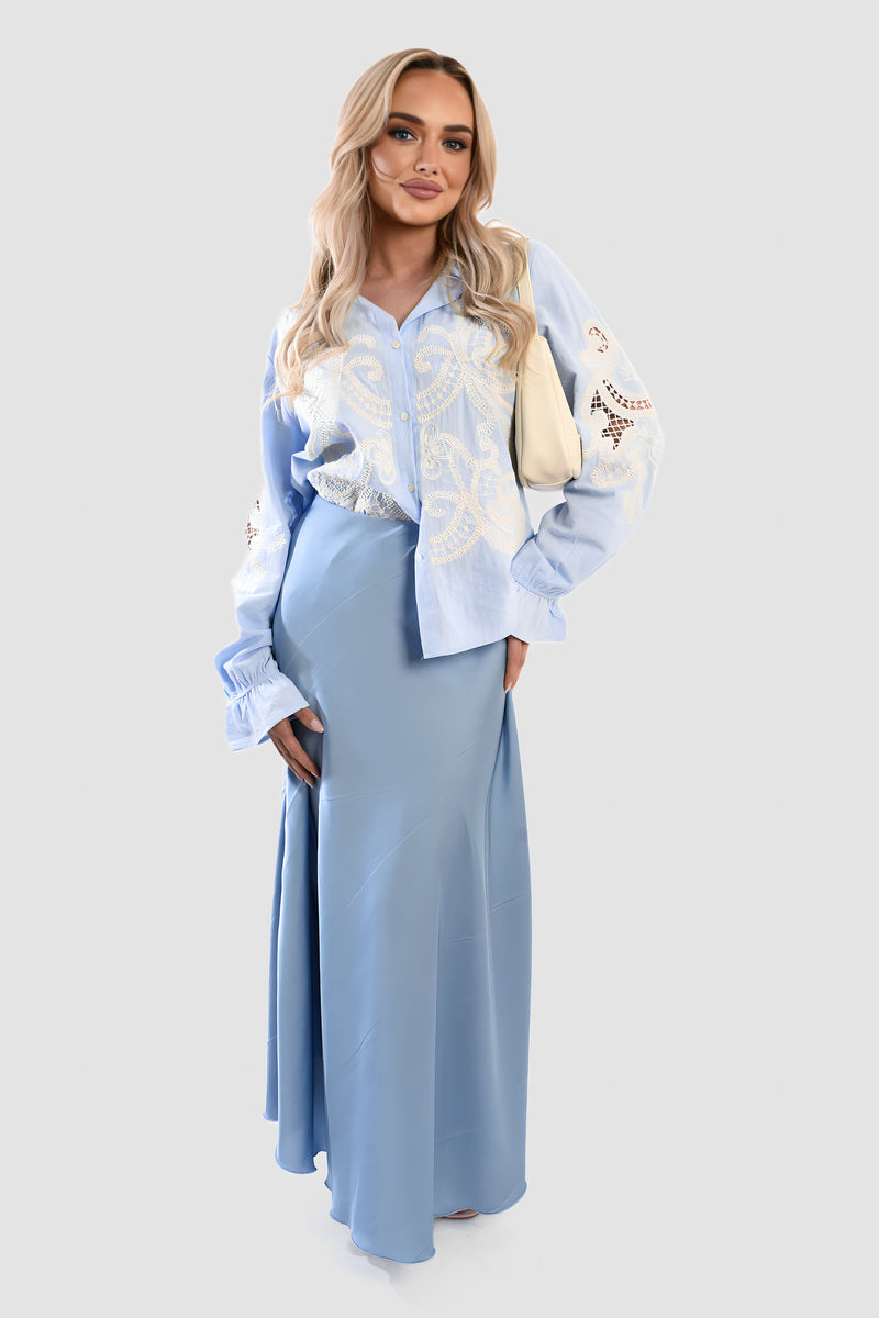 Buttoned Embroidered Balloon Sleeve Top
