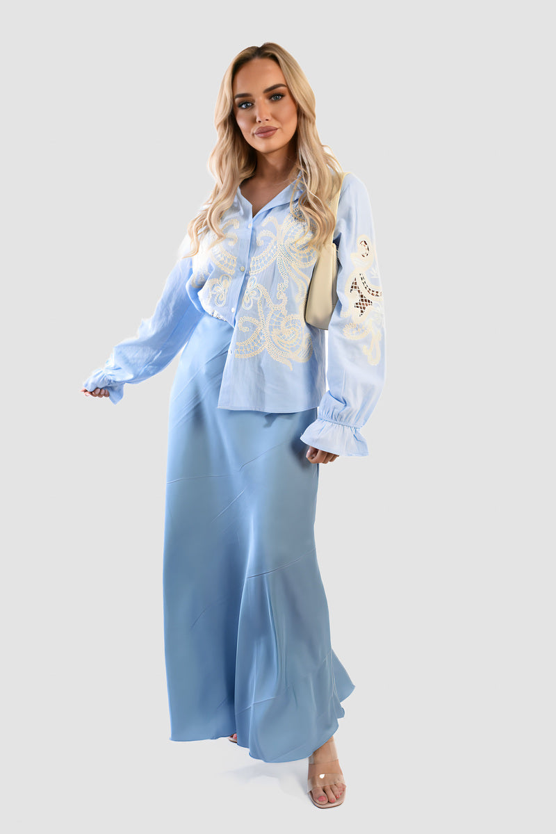 Buttoned Embroidered Balloon Sleeve Top