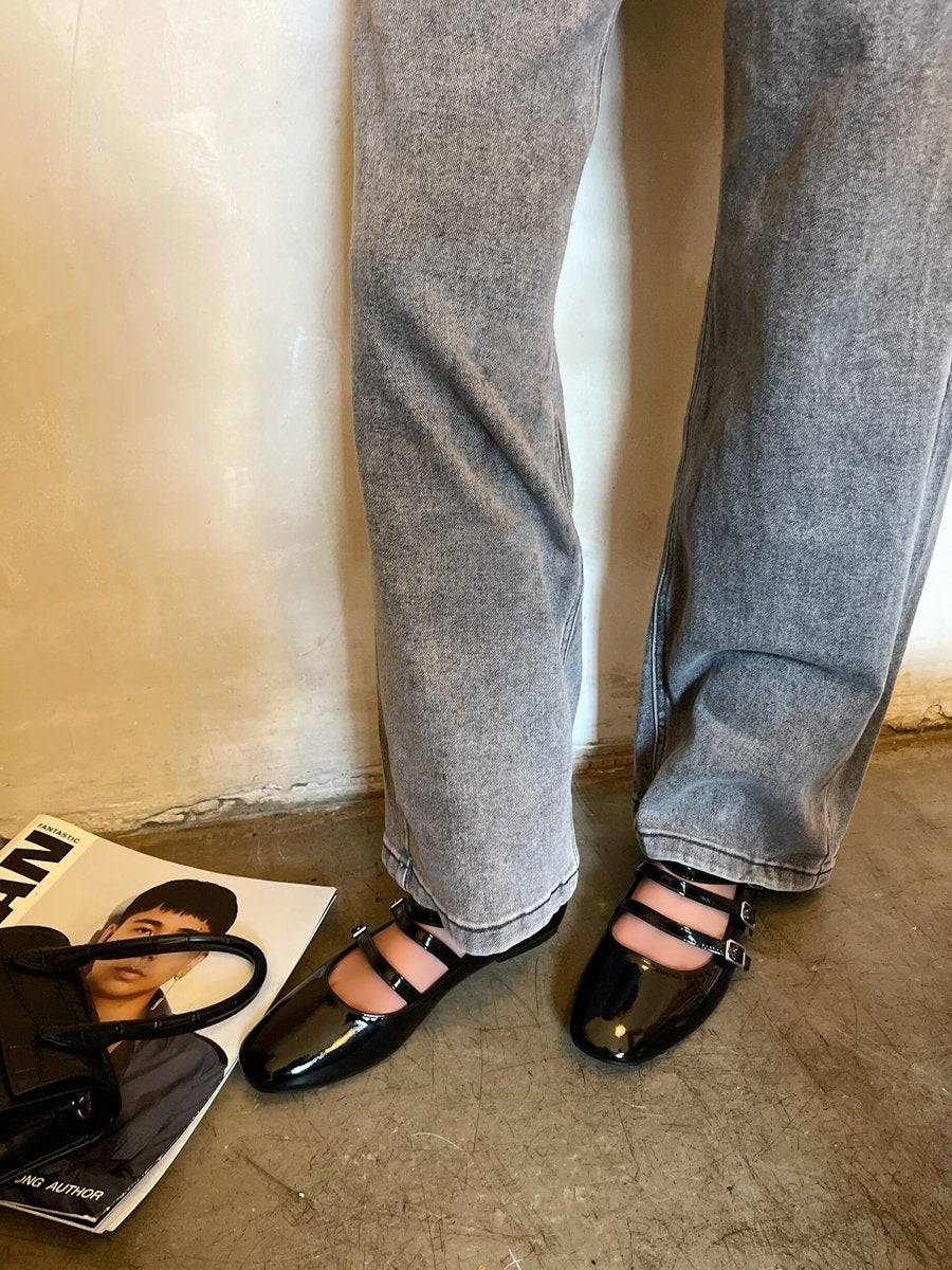 Strappy Buckle Detail Flat Shoes