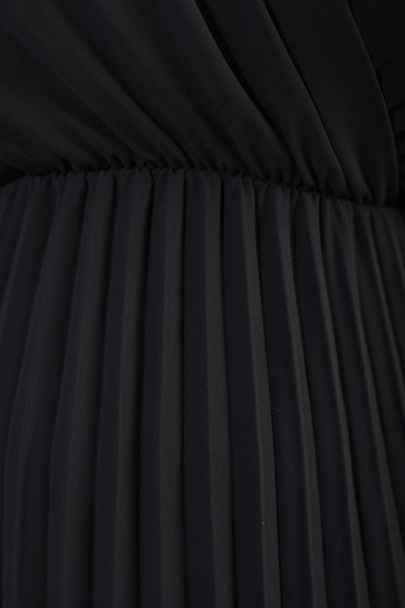 Long Sleeve V-Neck Pleated Maxi Dress