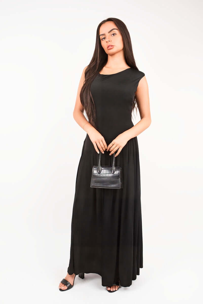 Short Sleeve Pleated Relaxed Maxi Dress by Moda