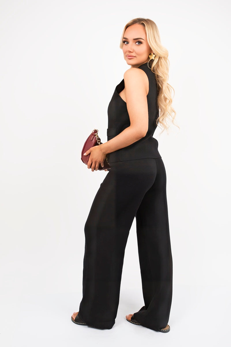 V Neck Sleeveless with Pocket Detail Top and Wide Leg Trousers Co-ord Set by Moda